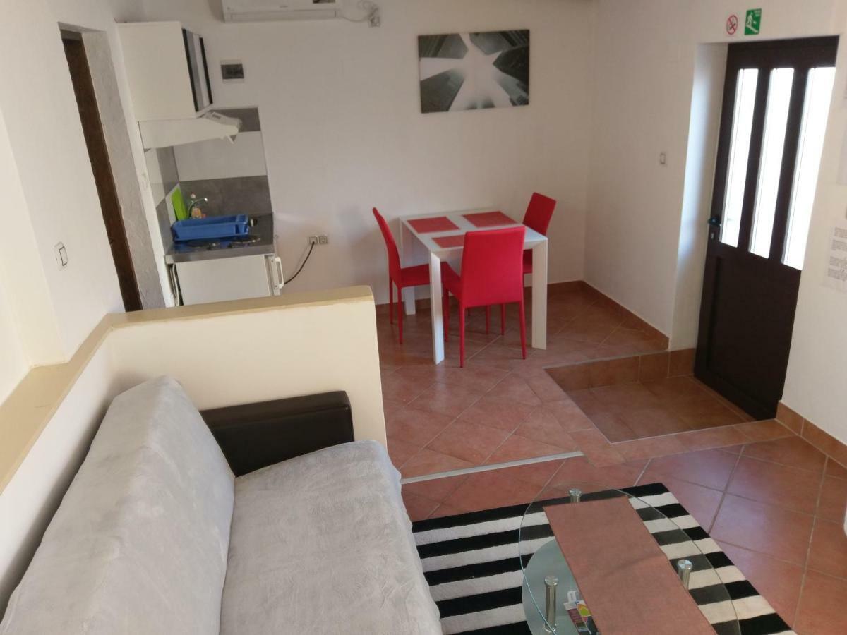 Apartments Ingrid Novigrad Istria Buitenkant foto